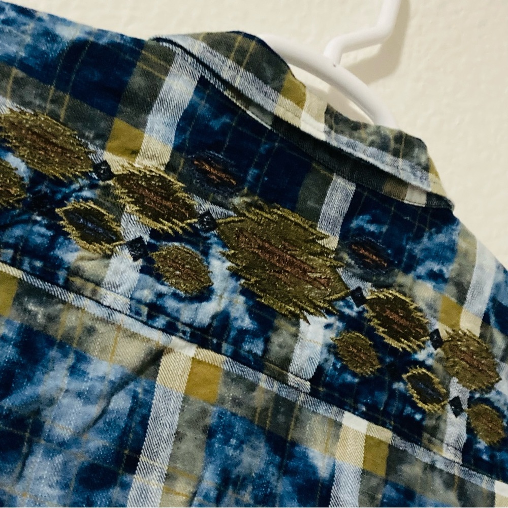 Wrangler Plaid Tie Dye Southwestern Embroidery Top Women’s Snap Western Shirt - Picture 8 of 9